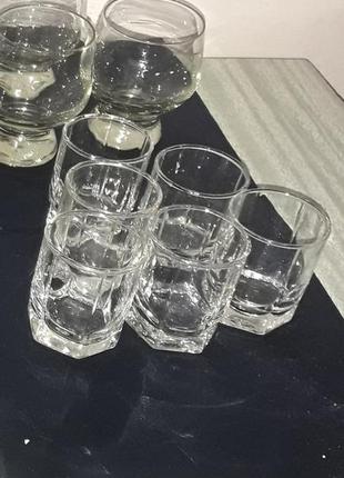 Водочные рюмки очень прочные. 90-е годы высота 6.5 см.