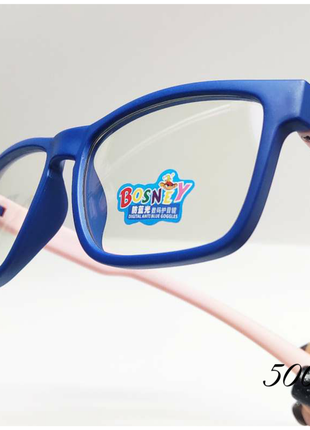 Дитячі  комп'ютерні  окуляри в синій оправі1 фото
