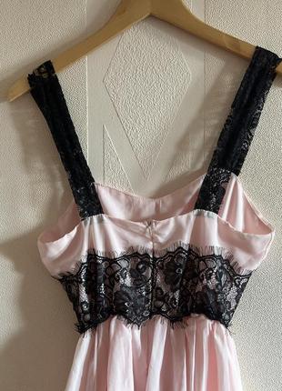 Нежное розовое мини платье2 фото