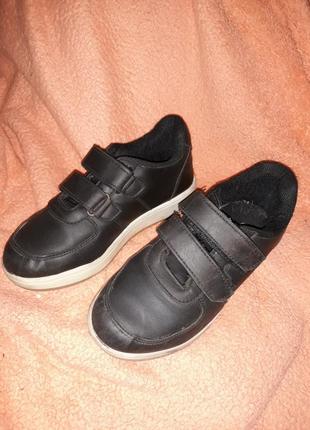 Кроссовки детские lc waikiki чёрные на лепучке ботинки на сменку 29
