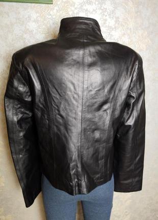 Стильна шкіряна куртка, 44-46й розмір4 фото