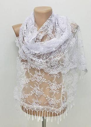 Белый нежный шарф свадьбы кружево