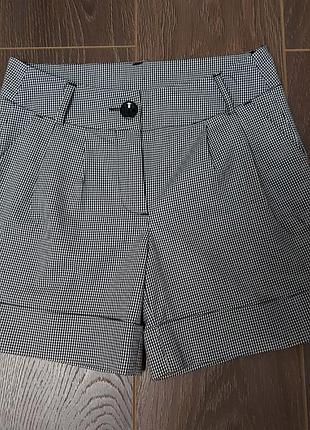 Шорты из ткани женские