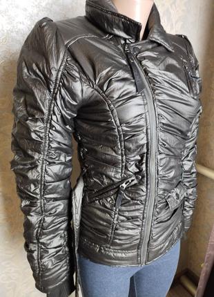 Стильна жіноча куртка, 44-46й розмір нова2 фото