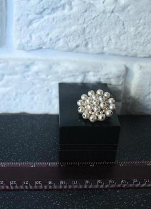 Вінтажна брошка.