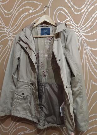 Женская демисезонная куртка от only размер xs3 фото