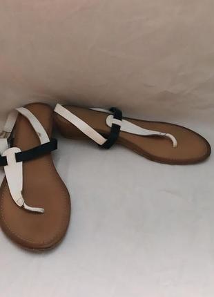 42р-27 см босоніжки шкіра next