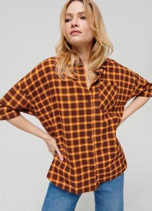 Фірмова сорочка