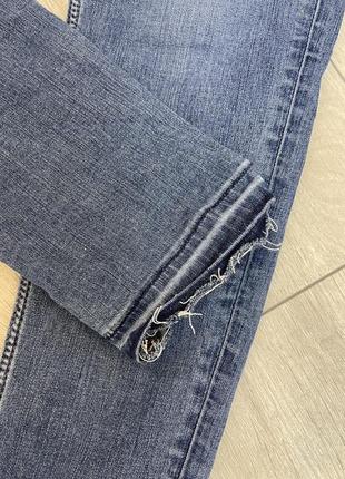 Стильные джинсы с высокой посадкой  m&s2 фото