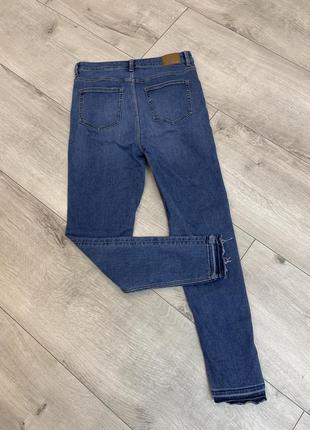 Стильные джинсы с высокой посадкой  m&s4 фото