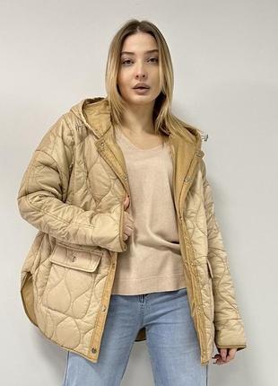 Куртка итальянская женская бежевая куртка стеганая двусторонняя куртка светлая1 фото