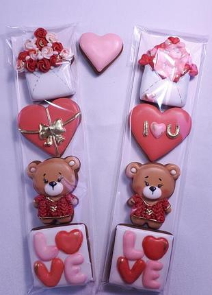 Набір імбирно-медових пряників до дня закоханих. ведмежатко