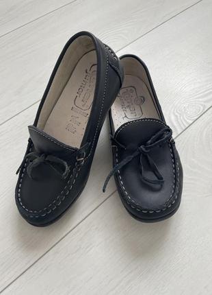 Дитячі шкіряні макасіни