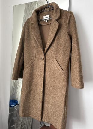 Пальто легке з шерсті