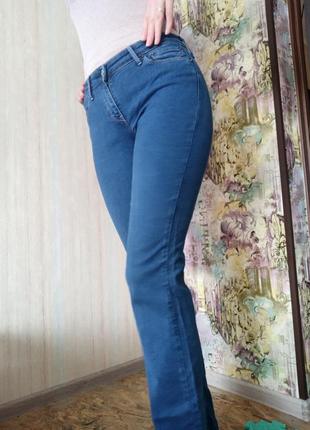 Стильные джинсы1 фото