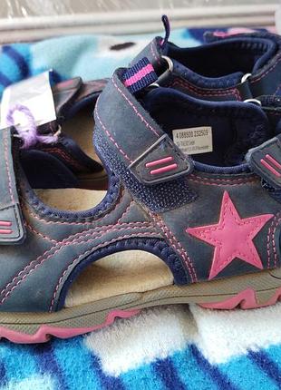 Стоковые босоножки 31р