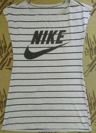 Спортивне плаття nike.1 фото