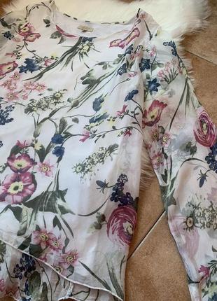 Шелковая легкая блуза в цветочный принт италия вискоза и шелк в составе4 фото