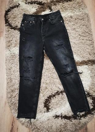 Джинсы мом