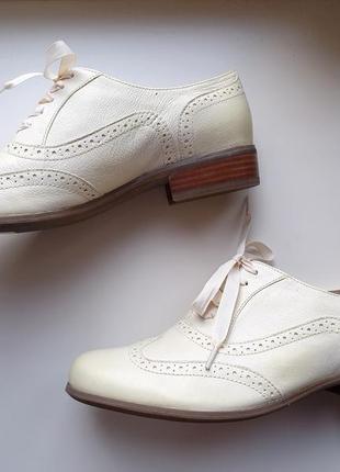 Стильные брендовые женские туфли оксфорды. натуральная кожа. на стельку 24 см.2 фото