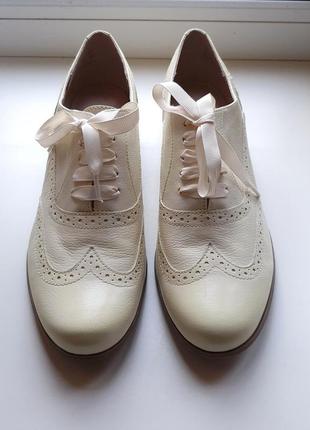 Стильные брендовые женские туфли оксфорды. натуральная кожа. на стельку 24 см.6 фото