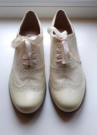 Стильные брендовые женские туфли оксфорды. натуральная кожа. на стельку 24 см.1 фото