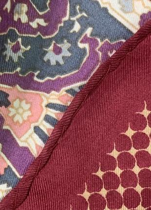 Шёлковый платок m me marc с геометрическим принтом цвет комбинированный вишнёвый/розовый/сиреневый4 фото