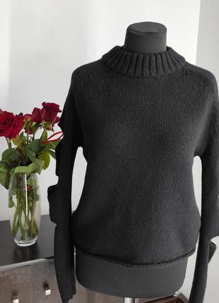 Чорний шерстяний светер гольф karen millen з перфорованими рукавами