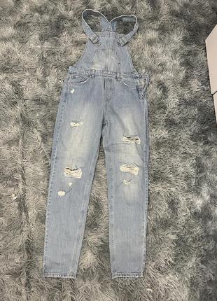 Джинсовий комбінезон