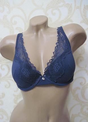 Гарний бюстгальтер c&amp;a