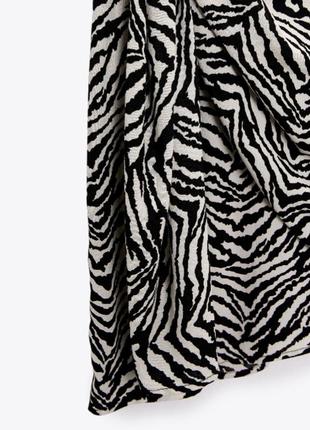 Платье с принтом зебра