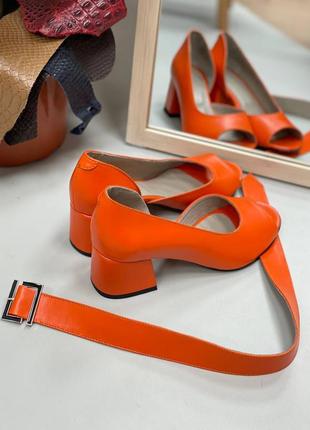 Екслюзивні туфлі з італійської шкіри та замші жіночі оранжеві1 фото