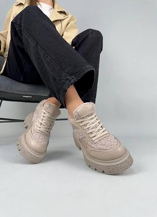 😘 зимові чоботи / натуральна шкіра бежевого кольору чоботи / жіночі чоботи шкіра