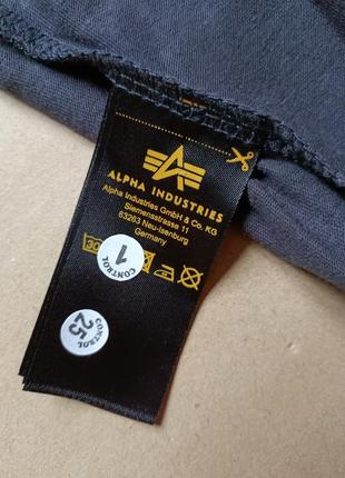 Футболка з принтом на горловині alpha industries. нова, оригінал!!!8 фото