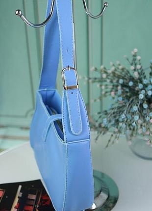 Модна блакитна жіноча сумочка