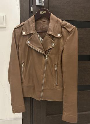 Кожанная куртка massimo dutti