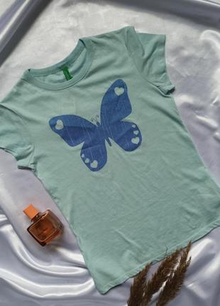 Синяя футболка бабочка