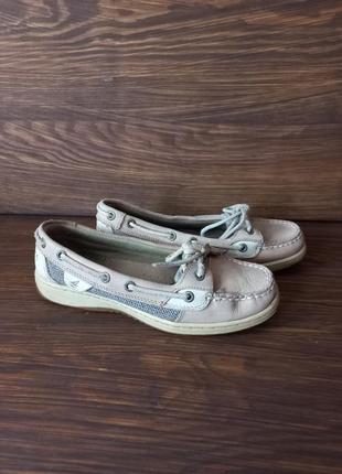 Топ сайдери , мокасини sperry