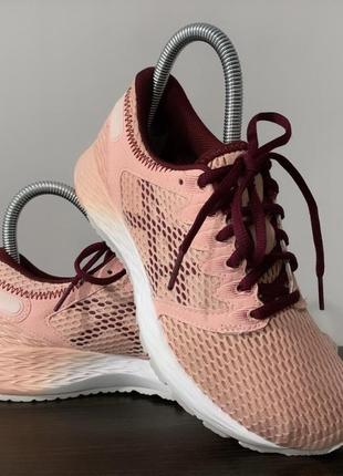 Жіночі спортивні кросівки Pear asics оригінал4 фото
