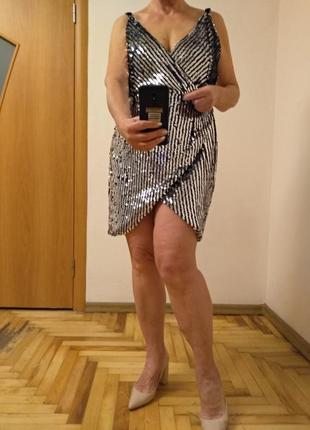 Гарне плаття-сарафан розшите паєтками. розмір 14-162 фото