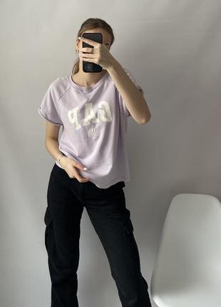 Дуже красива футболка від бренду gap