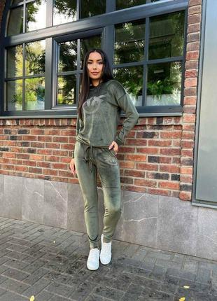 Костюм жіночий велюр