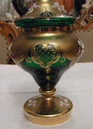 Красивая ваза бонбоньерка смальта эмаль лепка позолота богемия чехословакия