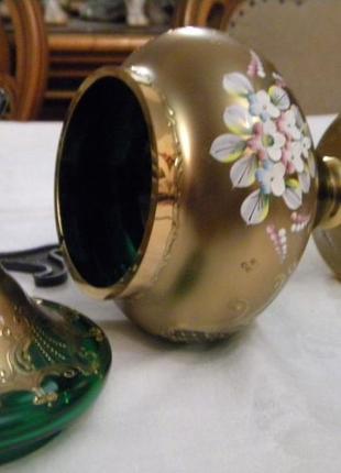 Красивая ваза бонбоньерка смальта эмаль лепка позолота богемия чехословакия