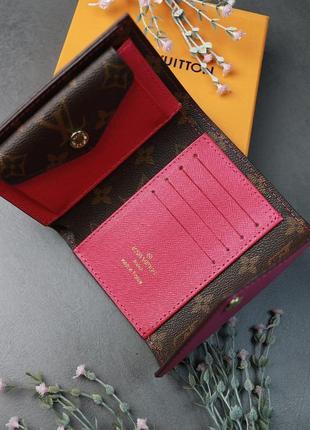 Коричневий міні гаманець портмоне на кнопці маленький розкладний з малиновою вставкою7 фото