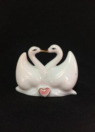 Фигурка милая лебеди парная статуэтка любовь свадьба нежность фарфор керамика н1234