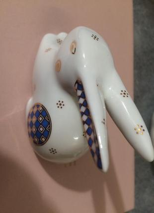 Статуетка заєць