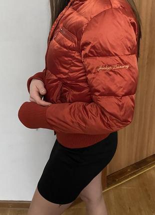 Пуховик жіночий