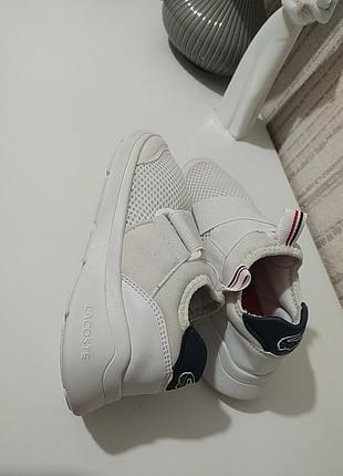 Універсальний 4