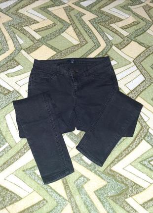 Чорні джинси скінні kiabi1 фото